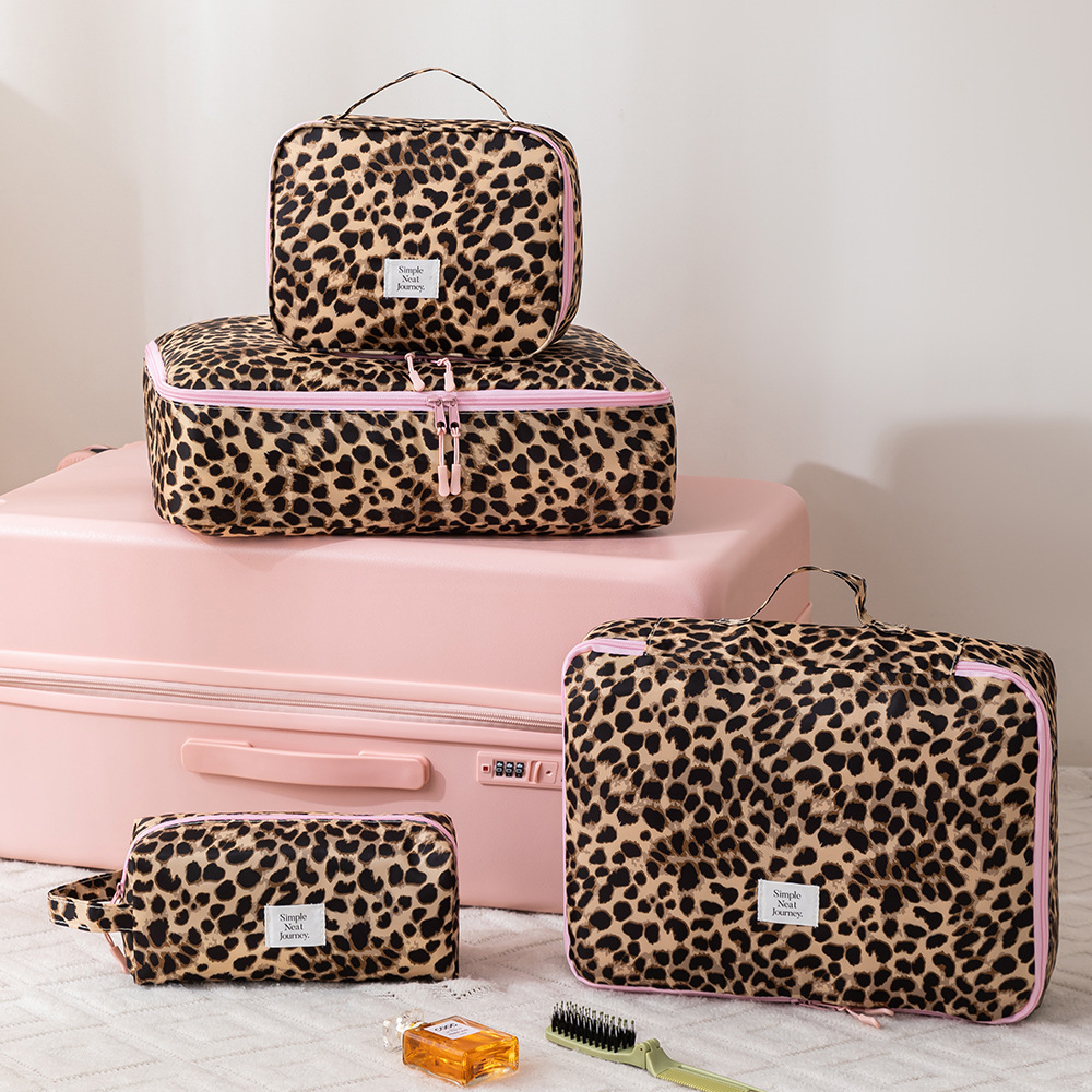 Bolsa de Maquiagem Leopardo, O - Travel Accessories Organiser avaliação e preço
