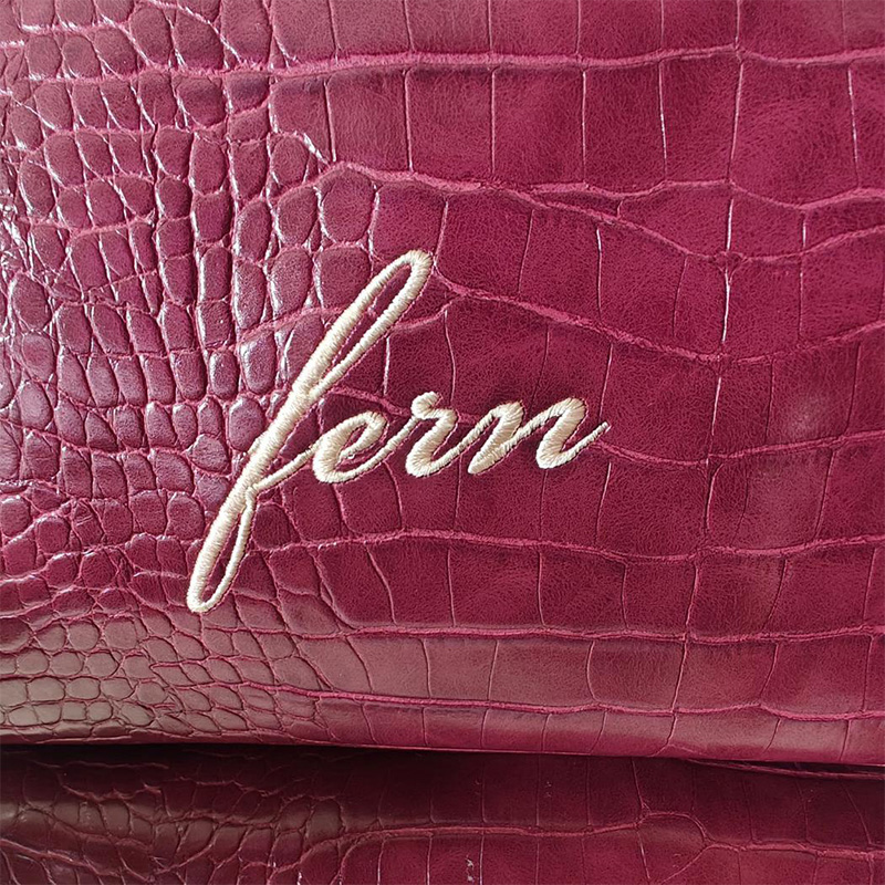 Bolsa de Maquiagem Croc Bordad - Travel Accessories Present avaliação e preço